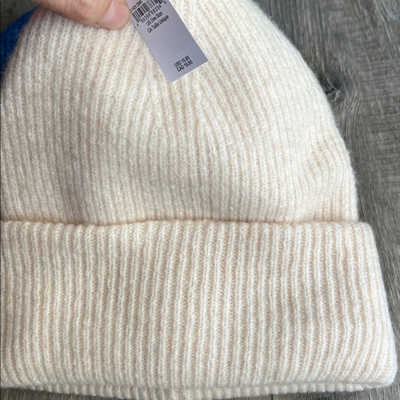 AE NEW Beanies COZY Black, Gray, Cream, Winners Choice - Picture 3 of 4